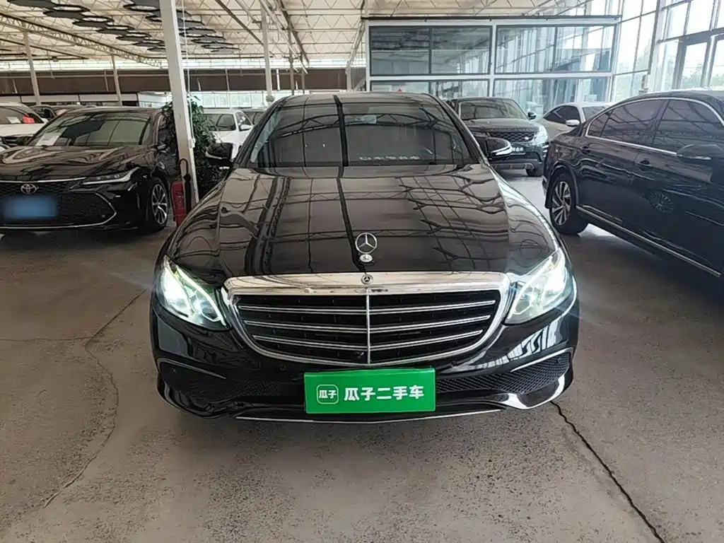Mercedes-Benz E-Class — миниатюра 3