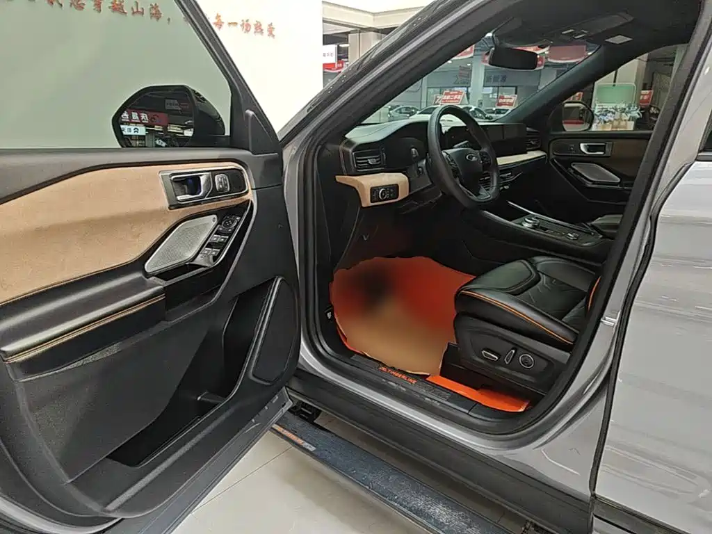 Ford Explorer — миниатюра 16