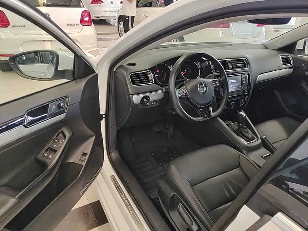 Volkswagen Sagitar — миниатюра 16
