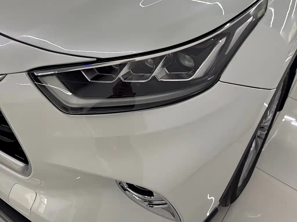 Toyota Highlander — миниатюра 10