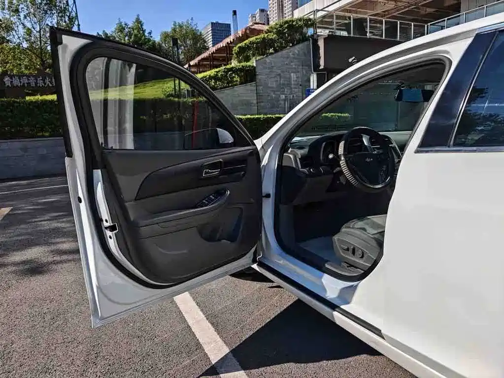 Chevrolet Malibu — миниатюра 16