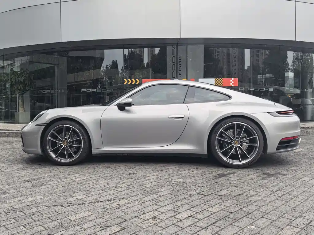 Porsche 911 2022 Carrera 3.0T