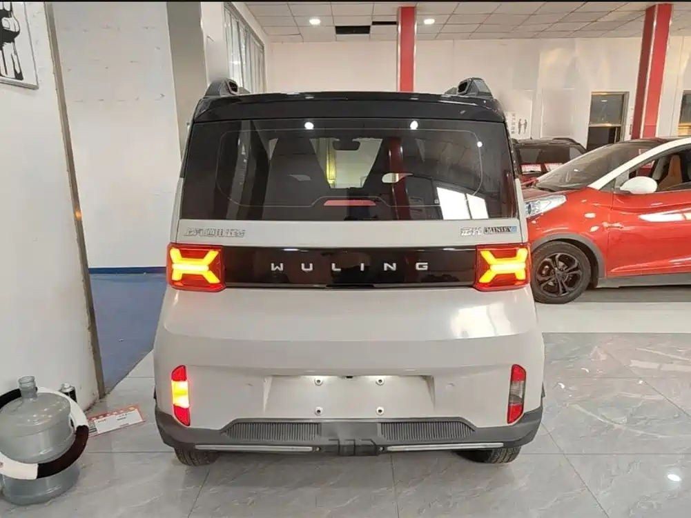 Wuling MINIEV — миниатюра 25
