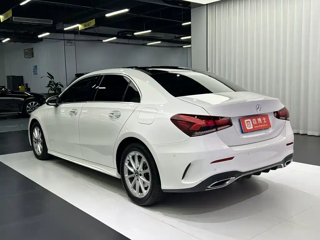 Mercedes-Benz A-Class — миниатюра 11