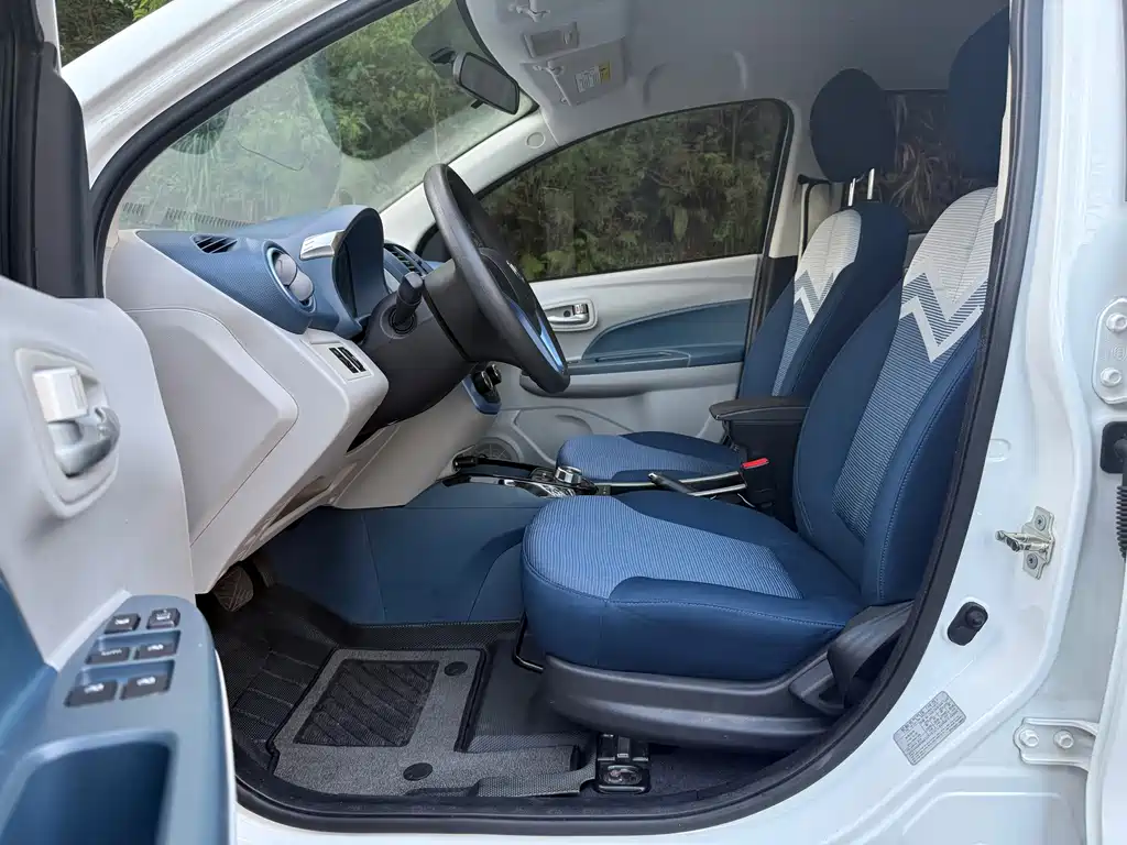 Changan Benben E-Star — миниатюра 6