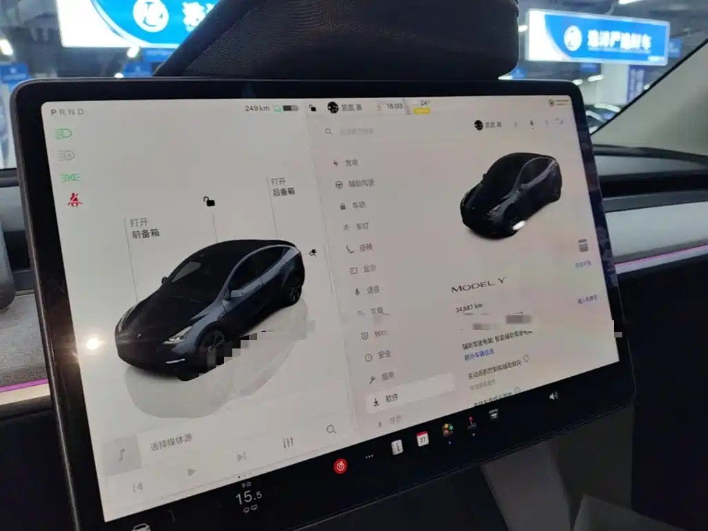 Tesla Model Y — миниатюра 13