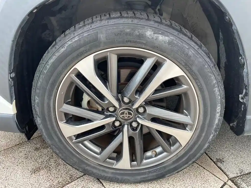 Toyota Frontlander — миниатюра 28