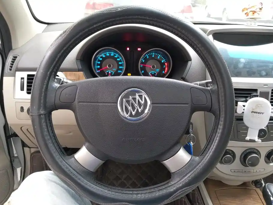 Buick Excelle — миниатюра 15