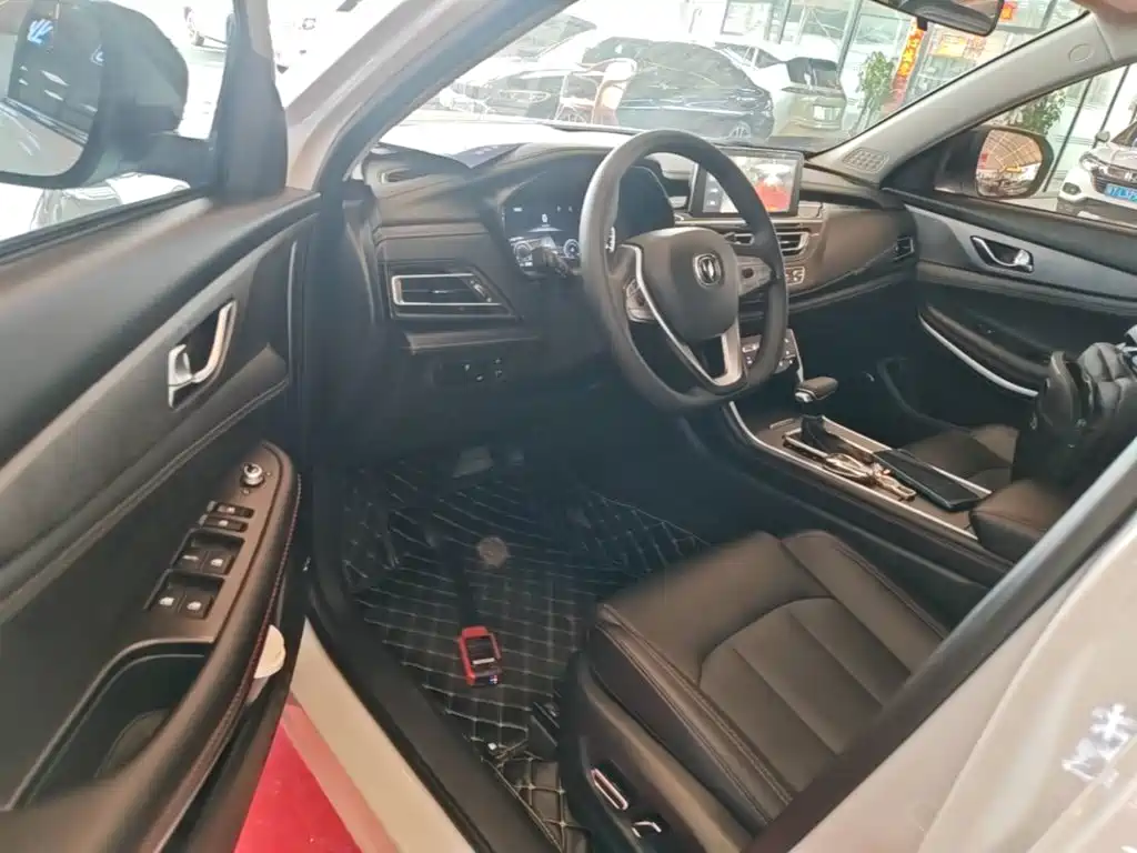 Changan CS75 — миниатюра 16