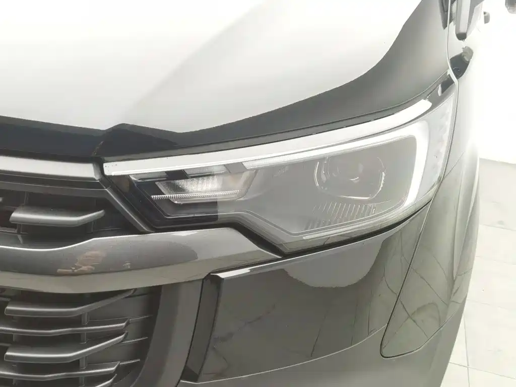 Ford Transit — миниатюра 7