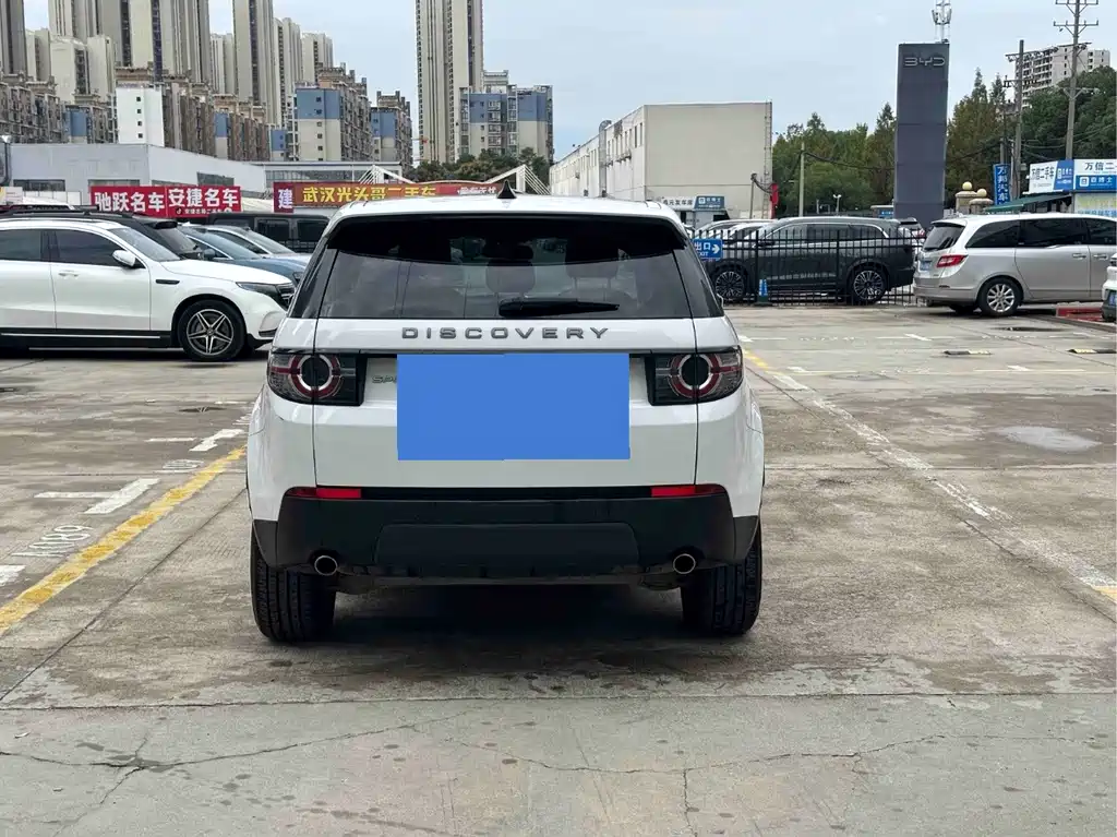 Land Rover Discovery Sport — миниатюра 8