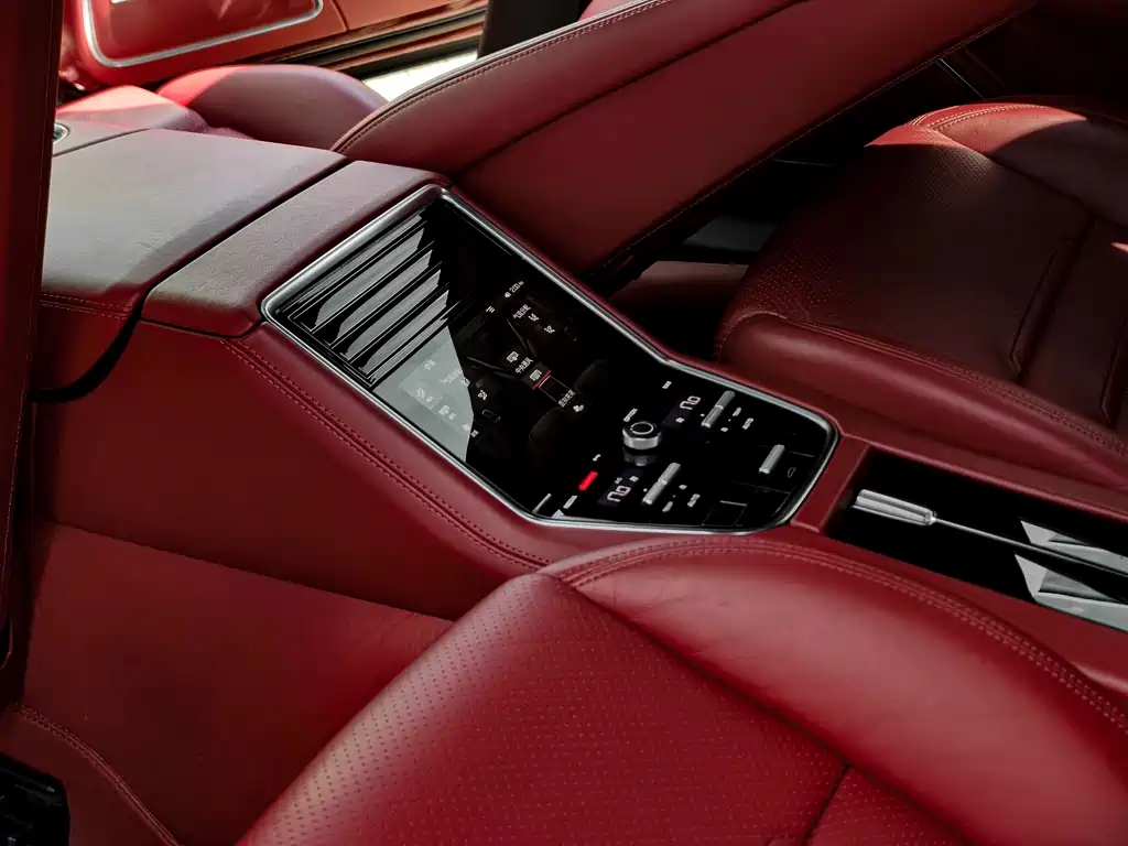 Porsche Panamera — миниатюра 31