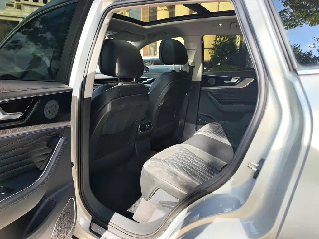 Hongqi Hongqi HS5 — миниатюра 8