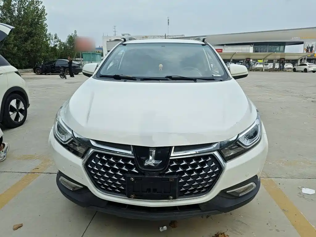 Luxgen U5 SUV — миниатюра 3