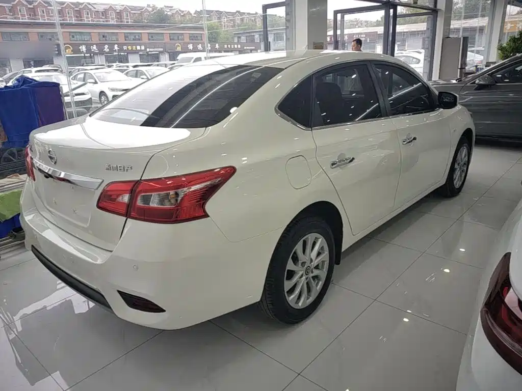 Nissan Sylphy — миниатюра 7