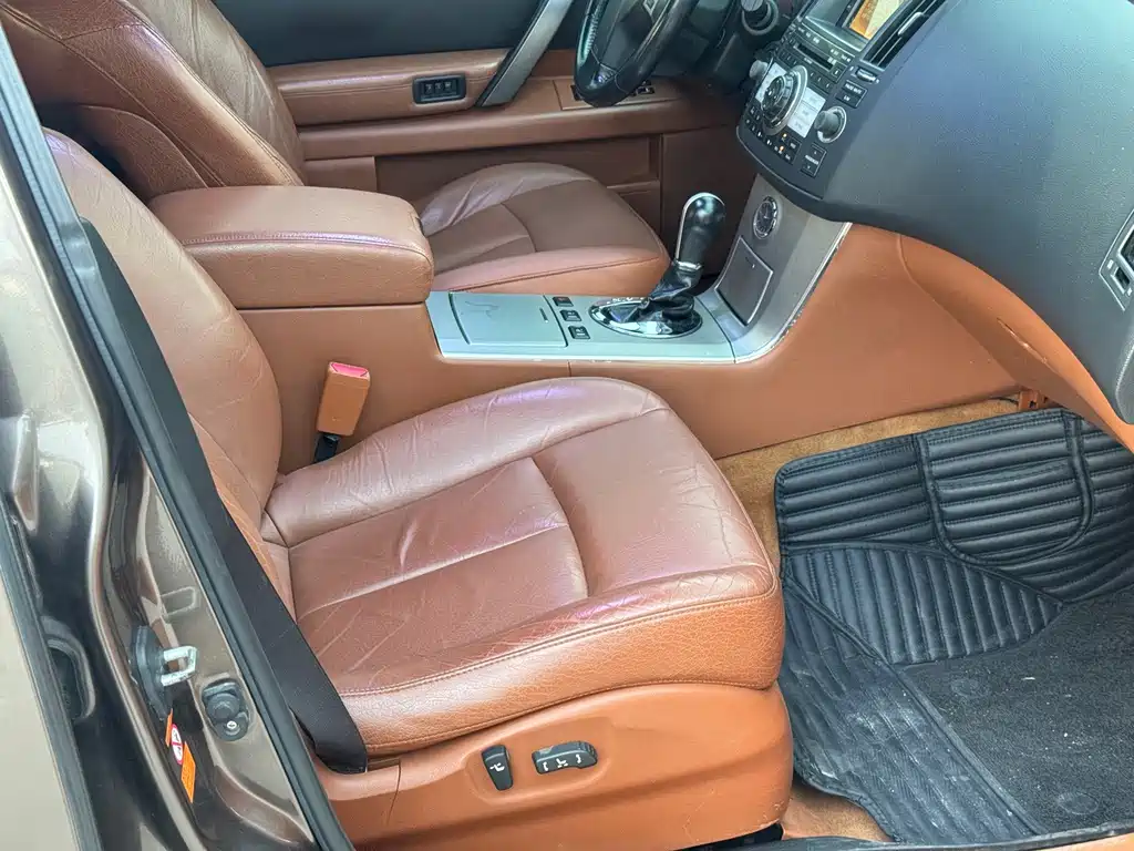 Infiniti FX — миниатюра 8