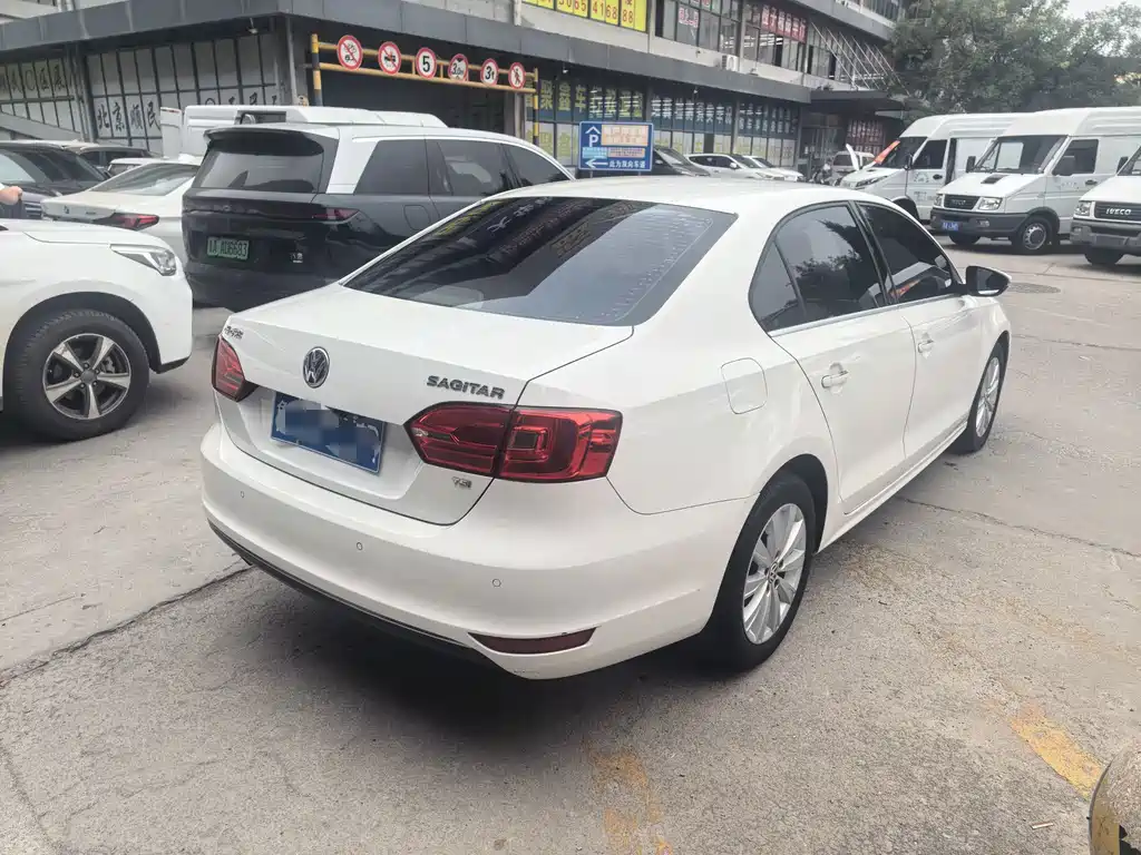 Volkswagen Sagitar — миниатюра 4