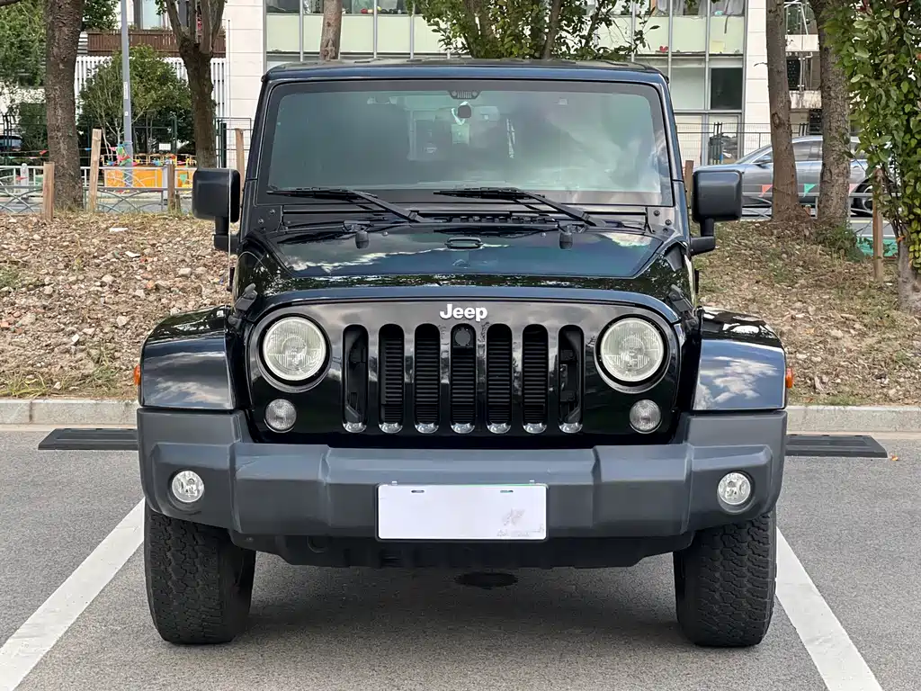Jeep Wrangler — миниатюра 2