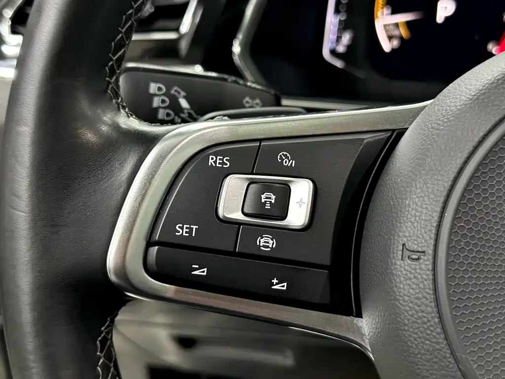 Volkswagen Tiguan L L 2019 380TSI AT R-Line Flagship V