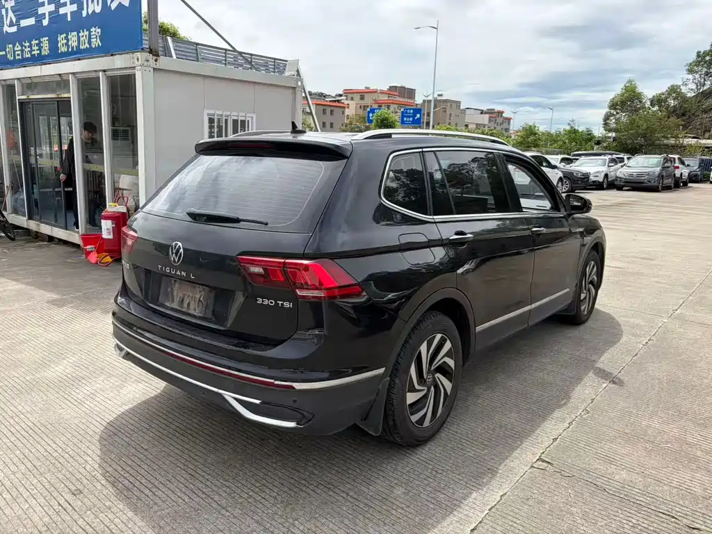 Volkswagen Tiguan L — миниатюра 9