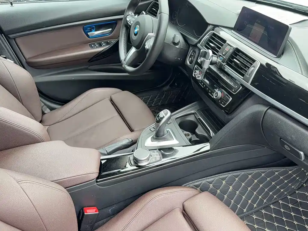 BMW 3 Series — миниатюра 5
