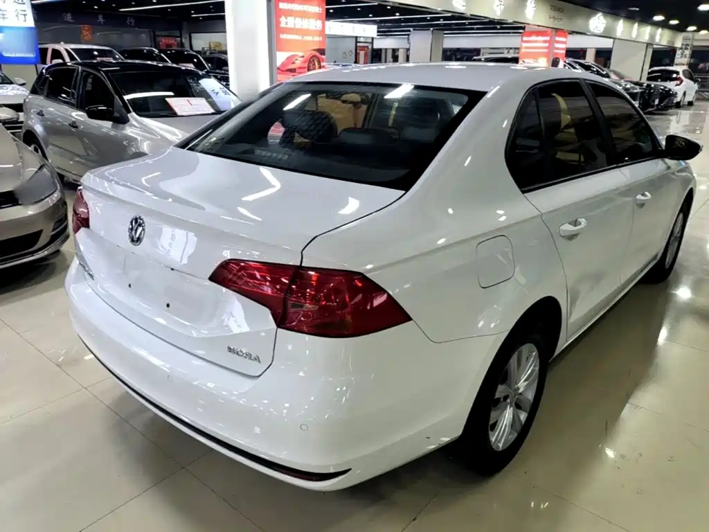 Volkswagen Bora — миниатюра 7