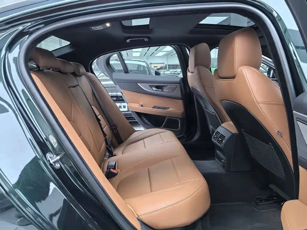 Jaguar XEL — миниатюра 11