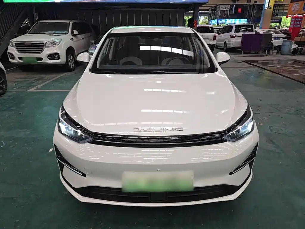 BAIC EU5 Plus — миниатюра 3