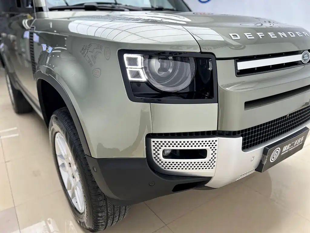 Land Rover Defender — миниатюра 20