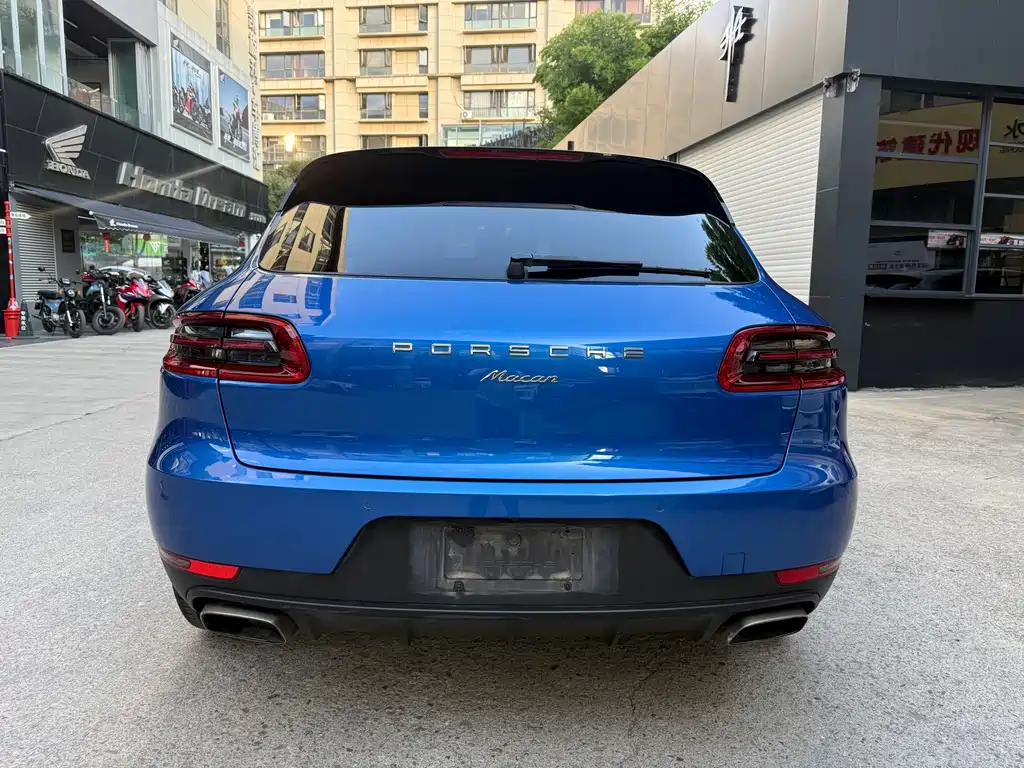 Porsche Macan — миниатюра 4