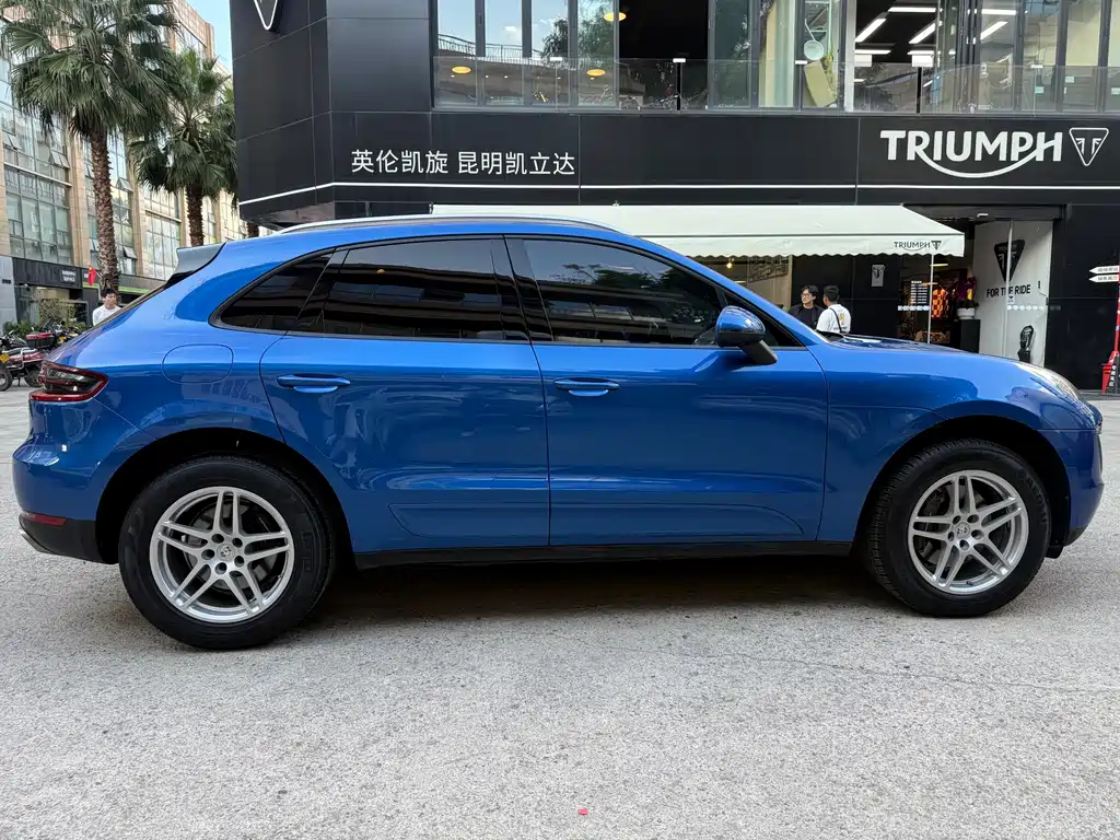 Porsche Macan — миниатюра 6