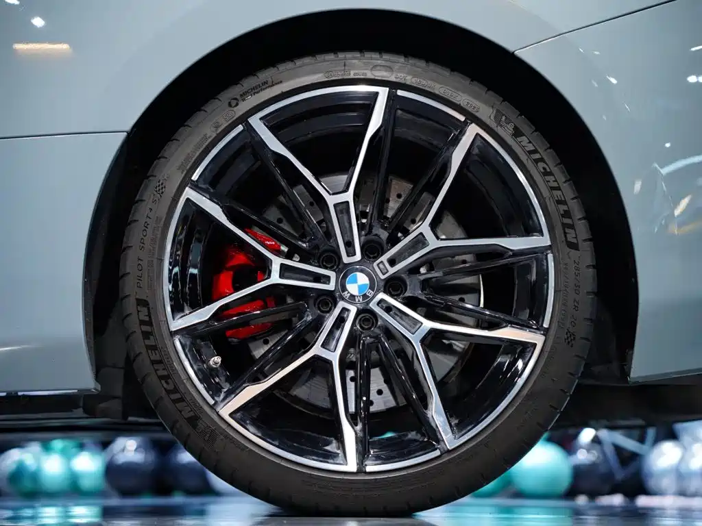 BMW M2 — миниатюра 7