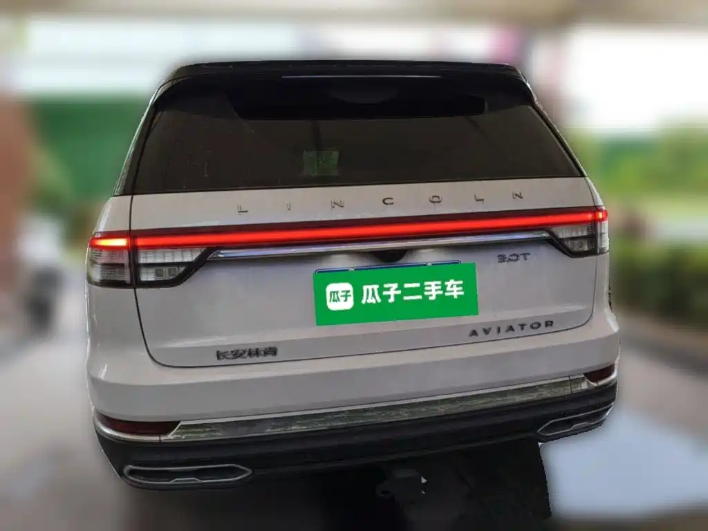 Lincoln Aviator — миниатюра 3