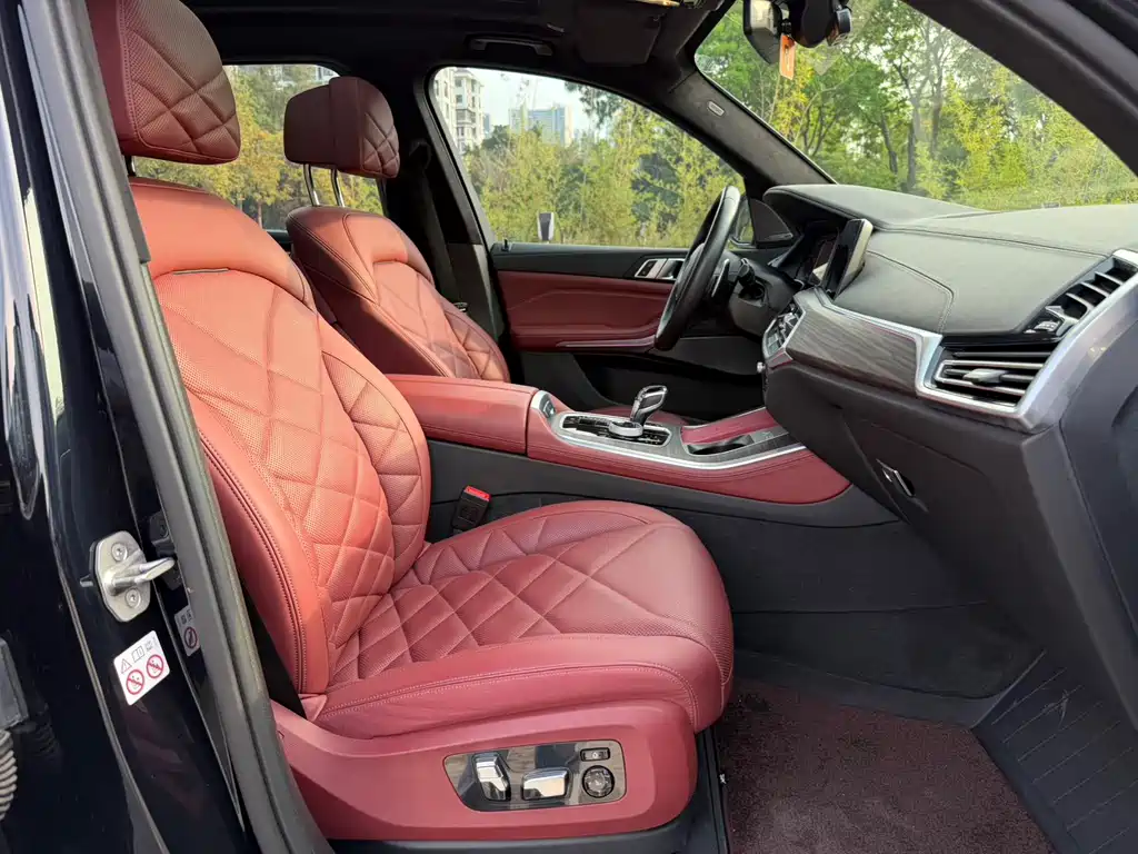 BMW X5 2022 xDrive 40Li M Sport