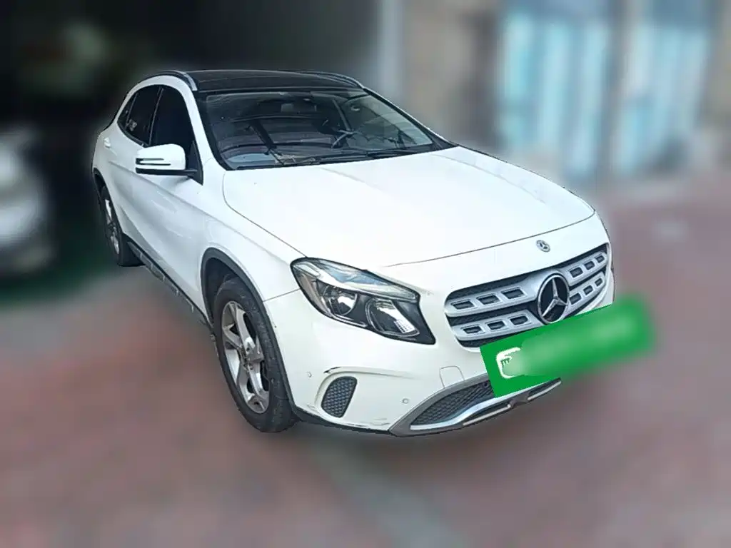 Mercedes-Benz GLA — миниатюра 6