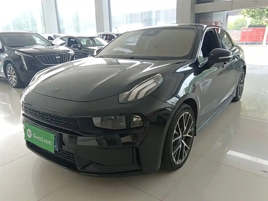 Купить Lynk & Co 03