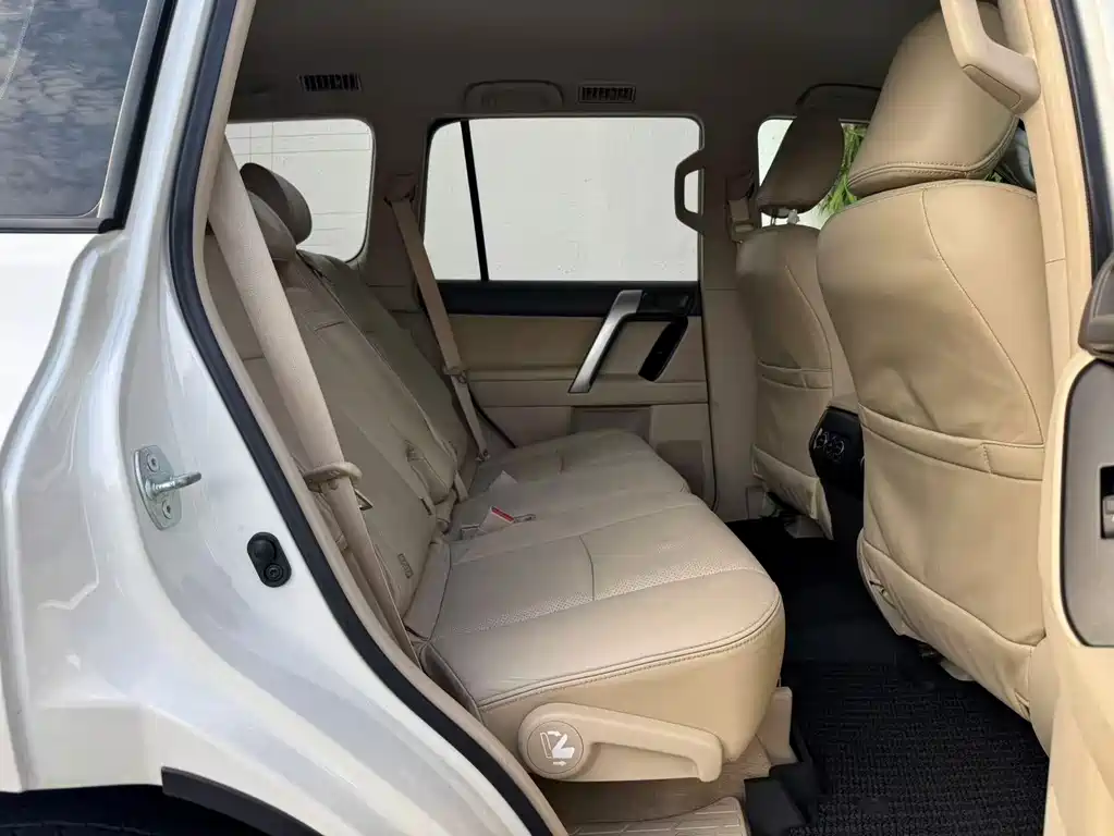 Toyota Prado (Import) — миниатюра 11
