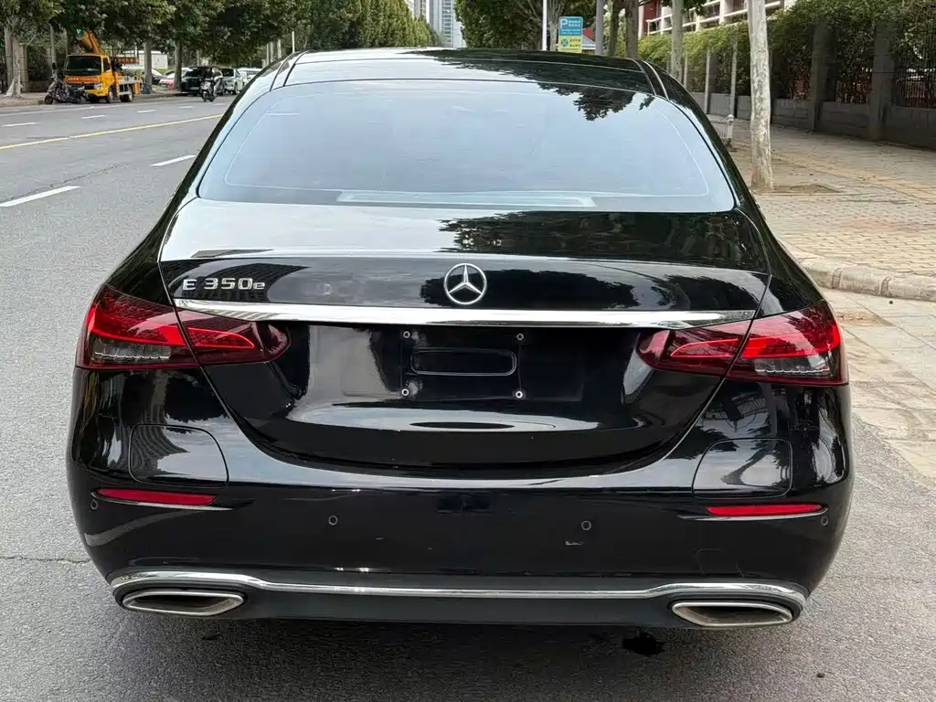 Mercedes-Benz E-Class New Energy — миниатюра 8