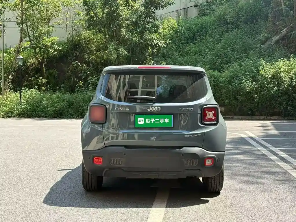 Jeep Renegade — миниатюра 6