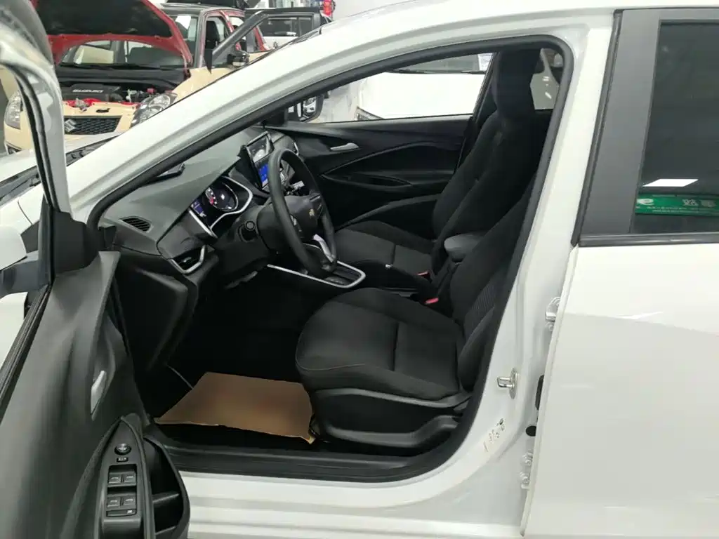 Chevrolet Cavalier — миниатюра 16