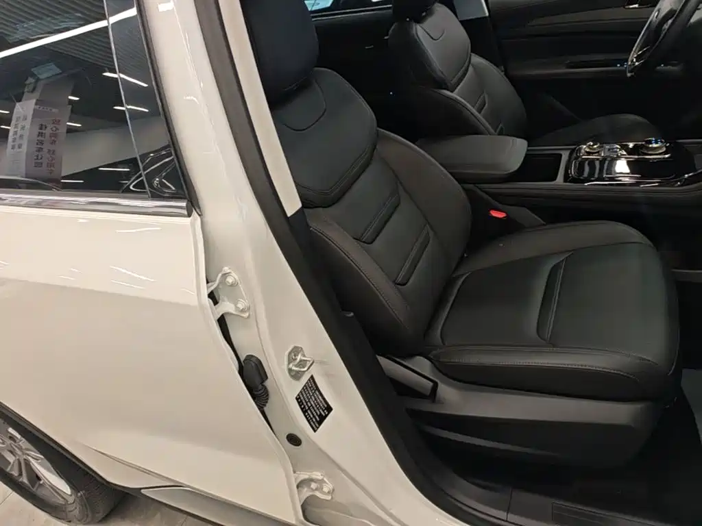 Ford Equator Sport — миниатюра 25