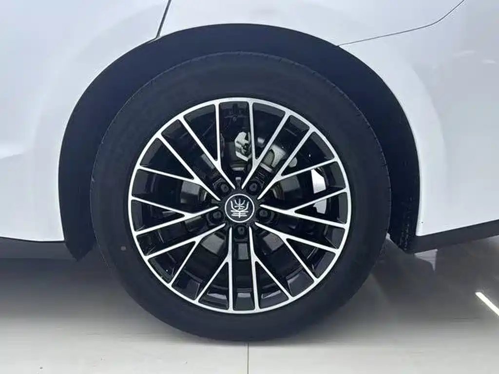 BYD Qin L — миниатюра 11