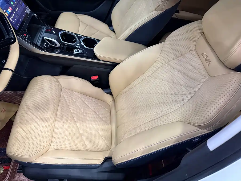 Geely Boyue L — миниатюра 9