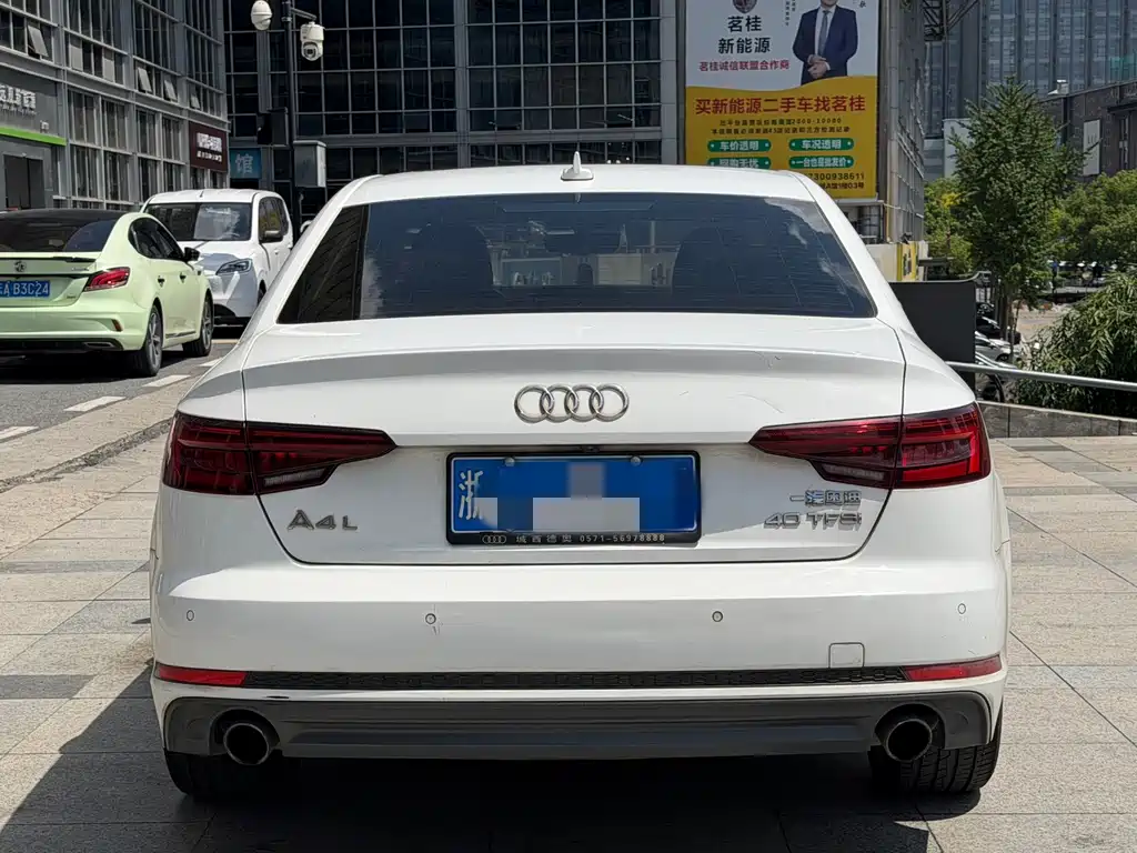 Audi A4L — миниатюра 5