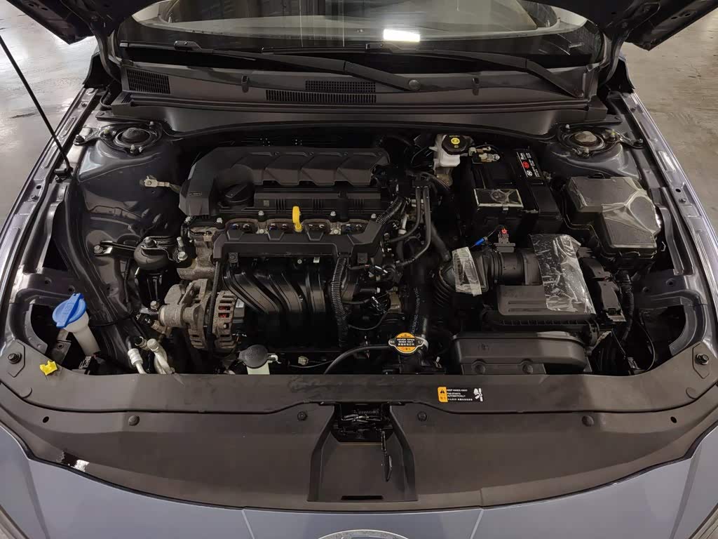Hyundai Elantra 1.5 л 2024 г. Голубой, пробег 11200 км