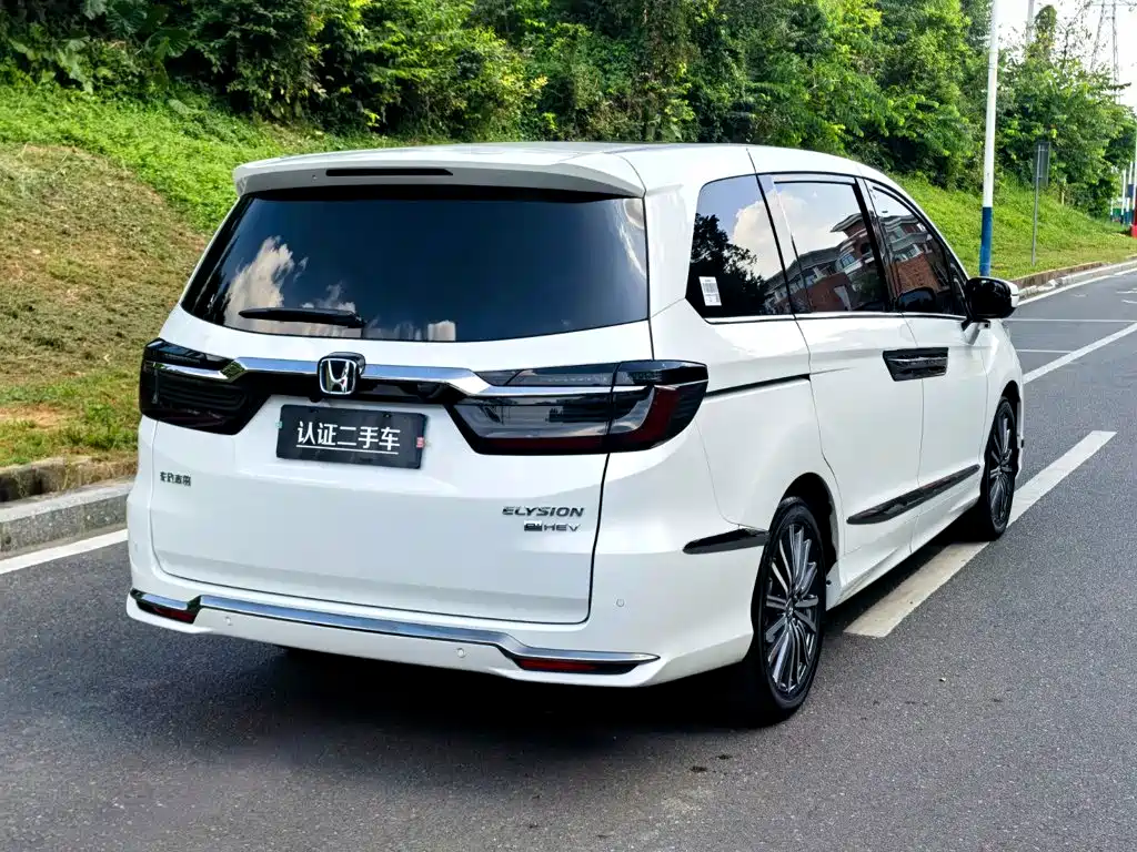 Honda Elysion — миниатюра 7