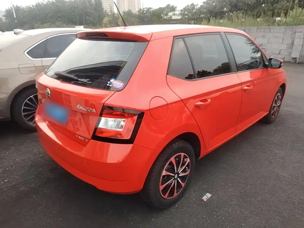 Skoda Fabia — миниатюра 7