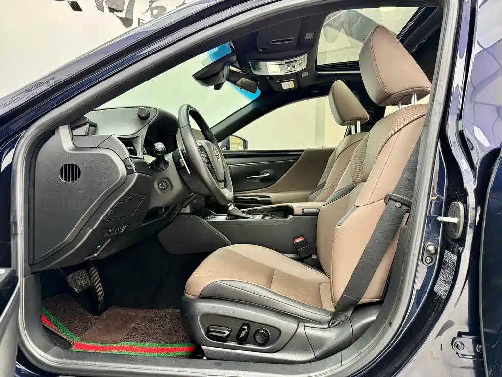 Lexus ES — миниатюра 5