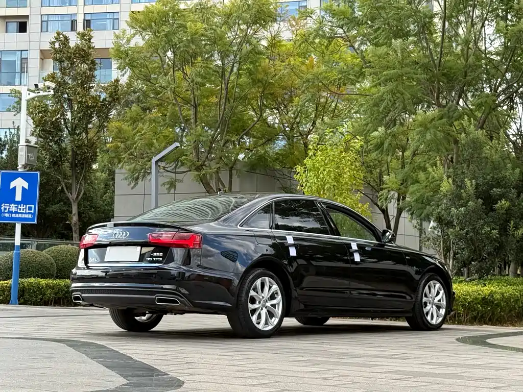 Audi A6L — миниатюра 7