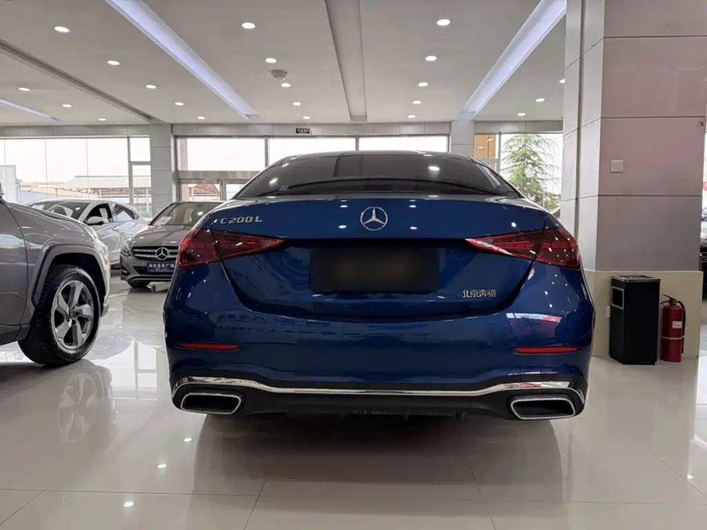 Mercedes-Benz C-Class — миниатюра 6